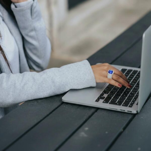 Best smart rings-blue